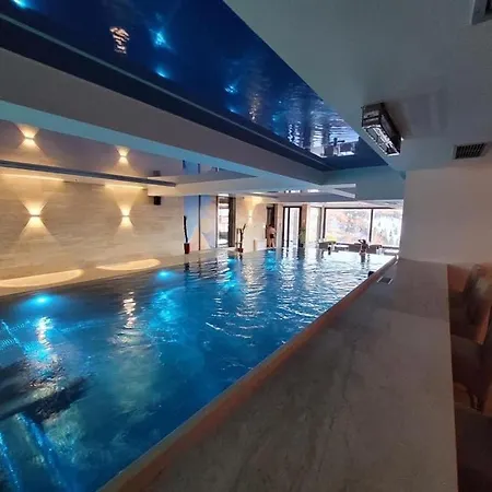 Luxe Snow Retreat 005 Apartman